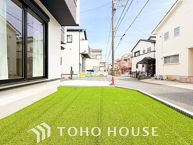 四季折々の変化を楽しめる心地よい場所。時間の経過と共に味わいが出る素敵な空間へ。