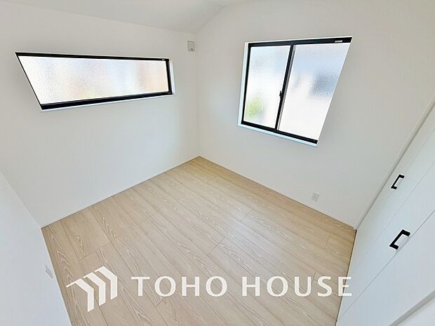 心と体をゆったりと安らげる主寝室。寝室のゆとりが大きい分だけ、暮らしの安らぎは深まります。