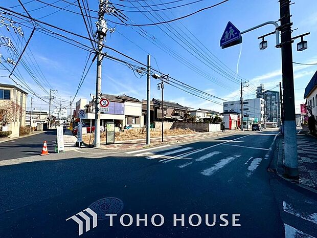 住む人の目線に立ち、細部まで工夫を凝らした設計が魅力の邸宅です。本当の住み心地とは何なのか・・を追求し、日々の快適さを支えるひと手間を惜しみなく投入。住むほどに愛着と機能美を実感できる丁寧な造りです。