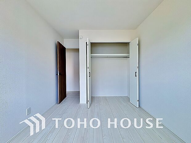 家具の配置がしやすい室内。趣味の部屋としても十分な広さを確保しており、快適にお使いいただけます。