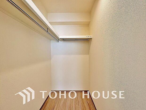 たっぷりと荷物を入るよう広々としたウォークインクローゼットを完備、使い勝手の良さを追求しております。