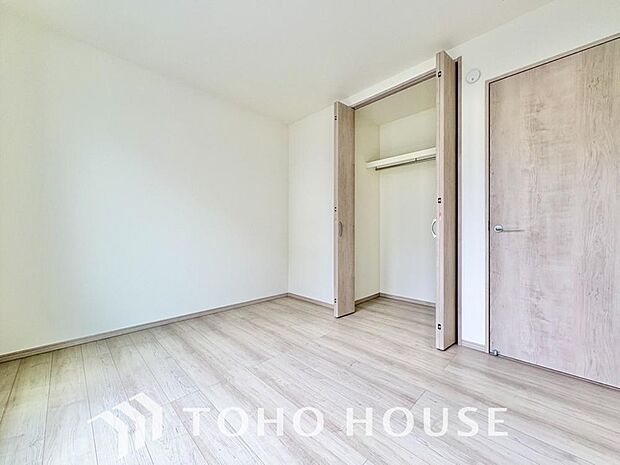 白を基調とした室内は、明るい住空間を造り出すだけでなく、清潔感をもたらしてくれます。