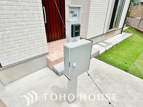 宅配ボックスは、ネットショッピングなどによって増加傾向の小型のお届け物の受け取りにができて便利。