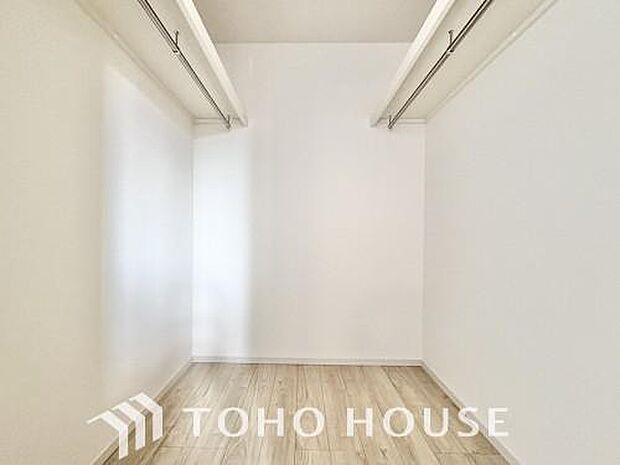 お子様のおもちゃやゴルフバック等、大きなお荷物をお持ちの方や、お荷物が多い方でも安心のスペースです。