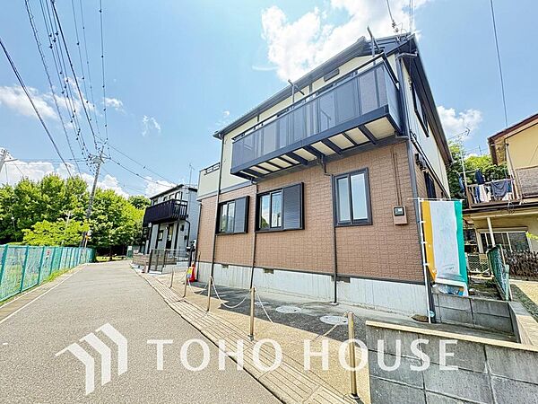 住まいの本質から住み心地と安全性を徹底追求。機能的な動線や豊富な収納、独立性の高い部屋配置など日々の快適さに配慮しました。家族が安心して長く健やかに暮らせる、確かな安心感と心地よさを備えた住まいです。