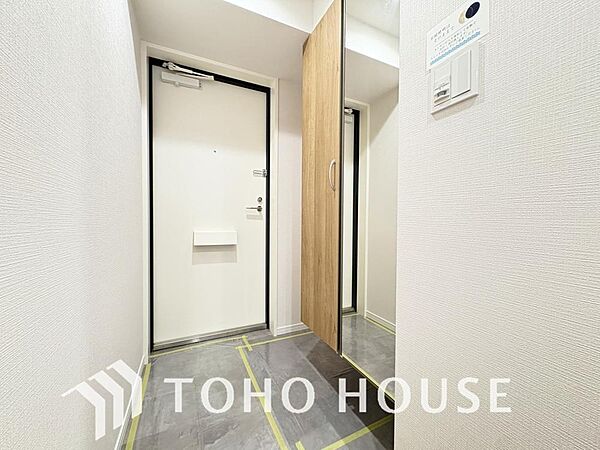 広々した玄関スペースはベビーカーも楽々置けるゆったりスペースが魅力です。