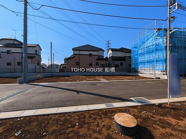 実際に生活する側に立って設計した工夫が要所要所に感じられるキメ細やかさがこの邸の魅力の一つです。