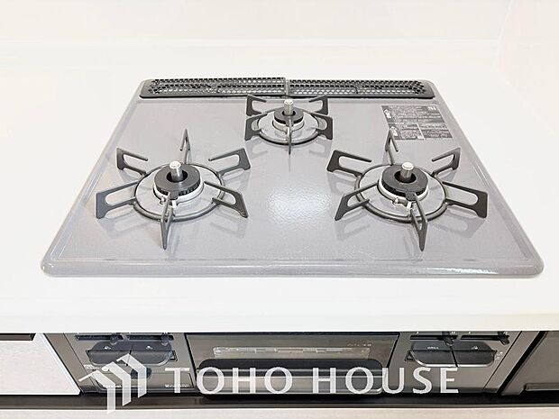 毎日料理をする、料理が好き、家族が多くて量を作る必要がある、等の方々にとっては必須の3口コンロ。