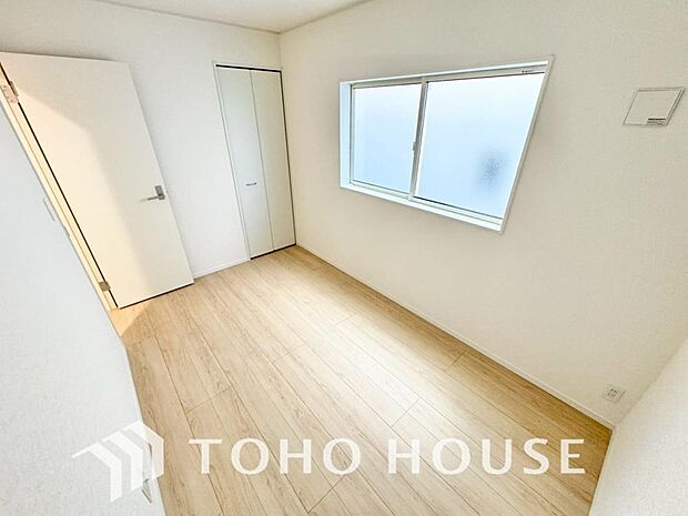 心と体をゆったりと安らげる主寝室。寝室のゆとりが大きい分だけ、暮らしの安らぎは深まります。