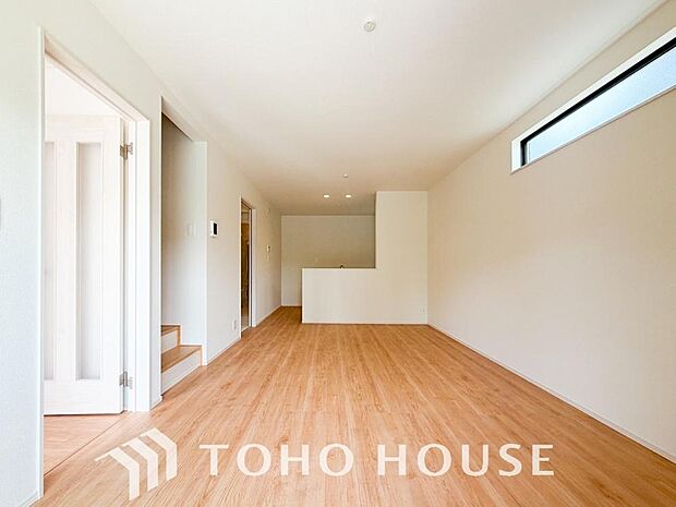 造りこんだ空間演出の妙が生み出す光と質のハーモニーはこの住宅のクオリティの良さを実感させてくれます。