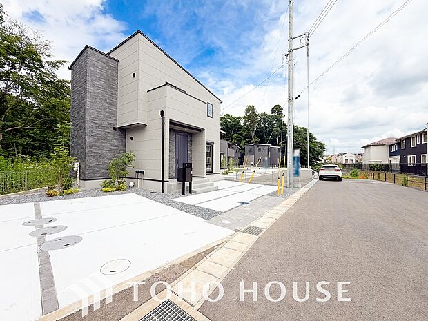 ここに住まう方々へ余すこと無く太陽の恵みを届けられるように計画・設計されております。