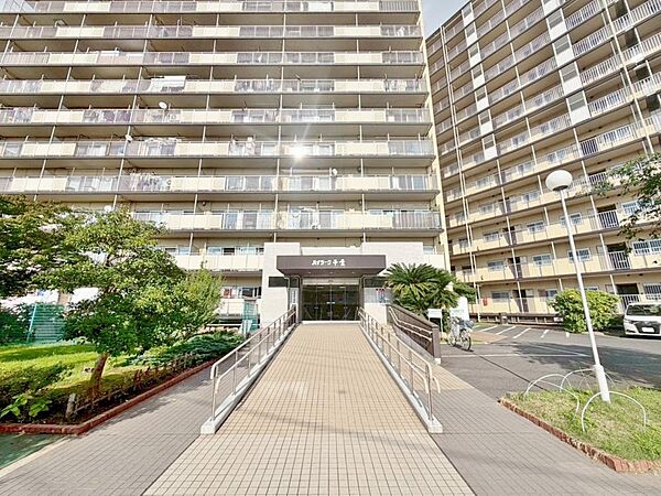 おしゃれな雰囲気や自然の潤い、親しみやすさといった個性を、街に新たな価値を齎し続けることでしょう。