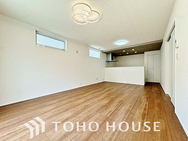 家は、ただ生活する場ではなく、笑顔の毎日、安らぎの日々のために、暮らしを愉しく、快適にする場所。