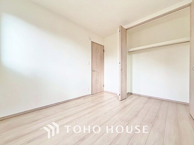 暖色系の照明は、心理的にも落ち着きを得られやすいそうです。