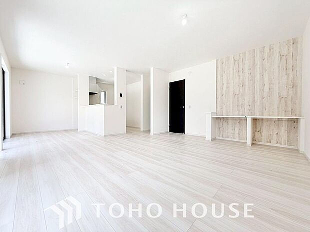 造りこんだ空間演出の妙が生み出す光と質のハーモニーはこの住宅のクオリティの良さを実感させてくれます。