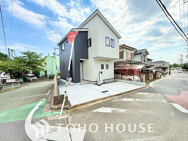 陽光に愛され、家族に包まれた本邸宅は、どんなに月日が経っても【オンリーワン】に輝き続けます。