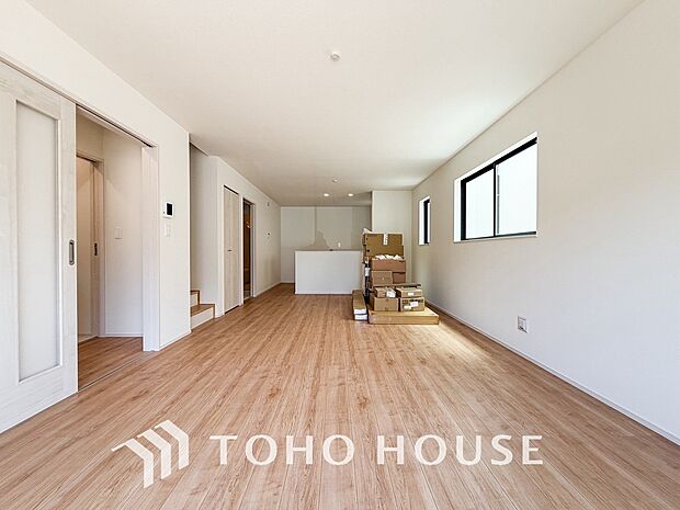 造りこんだ空間演出の妙が生み出す光と質のハーモニーはこの住宅のクオリティの良さを実感させてくれます。