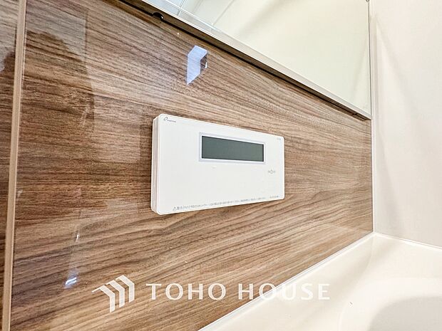 スイッチひとつで、自動のお湯張りから保温、追い焚きまでこなす便利なオートバス機能。忙しい毎日でも、ボタンを押すだけでいつでも適温の湯船に浸かることができ、一日の疲れを癒やす快適なバスタイムを叶えます。
