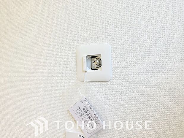 洗面室の洗濯機置場にはガスコンセントが標準装備されておりますので都市ガス用の衣類乾燥機が設置可能。