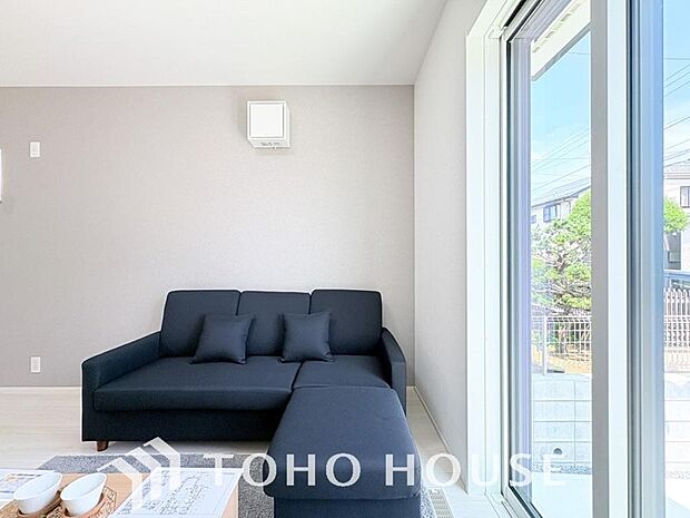 造りこんだ空間演出の妙が生み出す光と質のハーモニーはこの住宅のクオリティの良さを実感させてくれます。