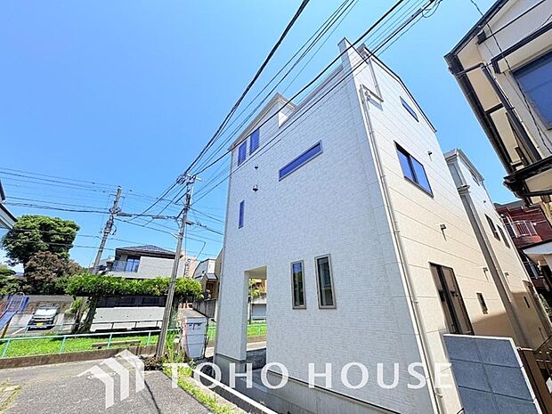 ただ住むだけでなく、心地よく暮らせる住まいをご提案します。お客様が安心してご購入いただけるよう、物件選びから手続きまで誠心誠意サポートいたします。 未来の快適な暮らしを、私たちと一緒に見つけませんか。