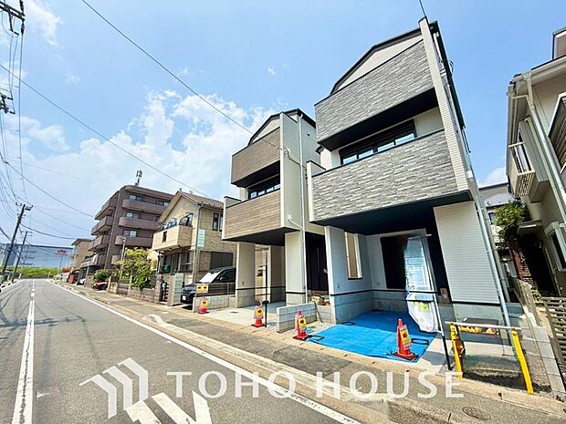 陽光に愛され、家族に包まれた本邸宅は、どんなに月日が経っても【オンリーワン】に輝き続けます。