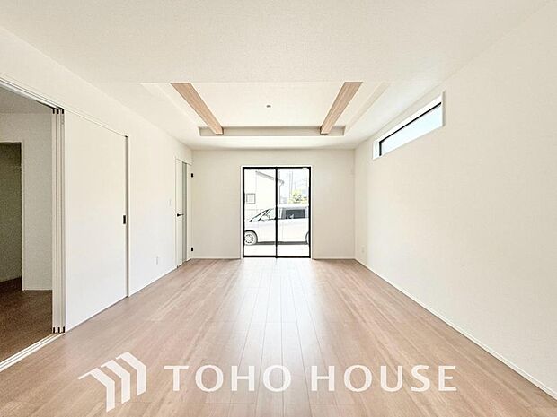 造りこんだ空間演出の妙が生み出す光と質のハーモニーはこの住宅のクオリティの良さを実感させてくれます。