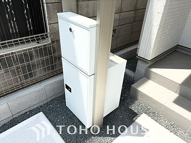 宅配物の受け取りが困難な共働き世帯や、ネットショッピング等をよく利用する方には便利な宅配ボックス。