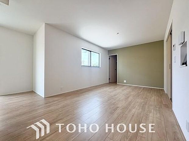 造りこんだ空間演出の妙が生み出す光と質のハーモニーはこの住宅のクオリティの良さを実感させてくれます。