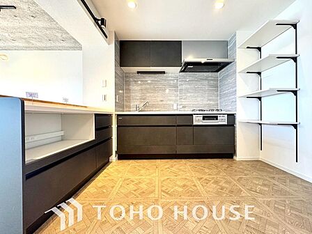 広々としたキッチンスペースで快適に作業ができると、毎日のお料理もより一層楽しく取り組めそうですね。