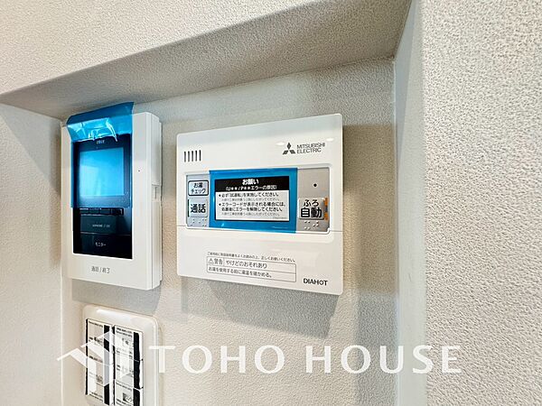 スイッチひとつで、自動のお湯張りから保温、追い焚きまでこなす便利なオートバス機能。忙しい毎日でも、ボタンを押すだけでいつでも適温の湯船に浸かることができ、一日の疲れを癒やす快適なバスタイムを叶えます。