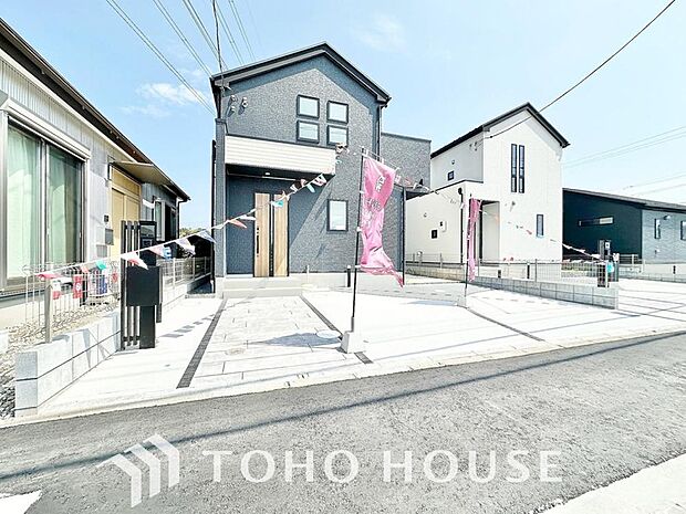 ここから始まる日常はご家族の大切な時間。だからこそ、ただ住むだけでなく、少しでも豊かで快適に、気持ち良く暮らしてほしい。そんな願いを込めて、皆様の住まい購入をどこよりも丁寧に全力でサポートいたします。