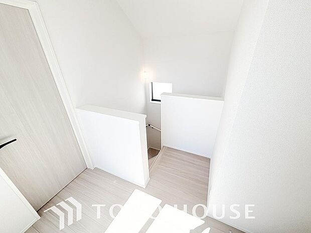 住まう方でカスタマイズしていただけるシンプルなデザインの内装。ご自身で素敵な空間を創り上げられます。