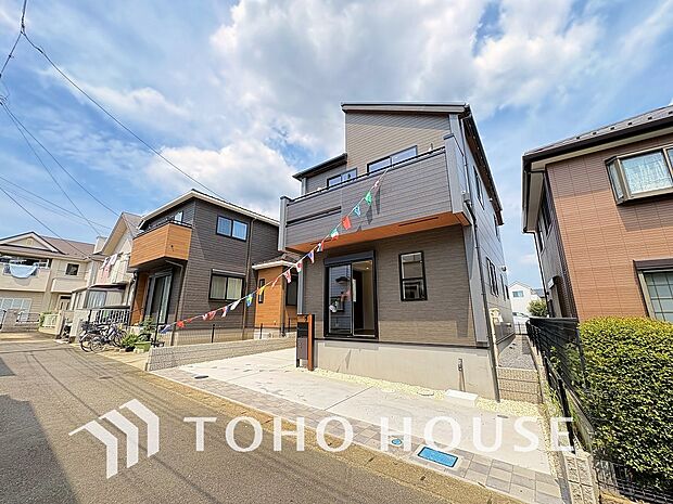 新築戸建でなければ体感できないひとときをご体感頂けるはずです。是非一度、現地でお確かめ頂きたいです。真新しい住まいが放つ独特の心地よさや、写真では伝わりきらない圧倒的な開放感を五感で体感してください。