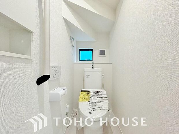 清潔な空間であって頂けますように、目に留まるだけではなく汚れをふき取り易いフロアと壁紙をチョイス。