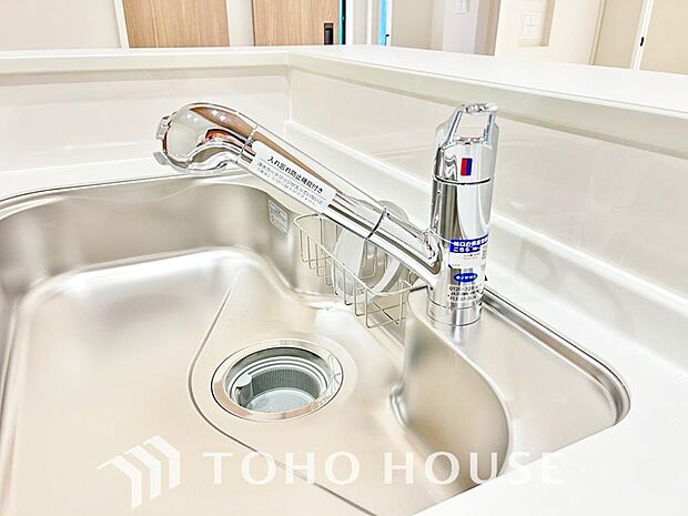 クリアな水が毎日使え、見た目にもスマートな浄水器一体型。お米を炊いたりする際には浄水機能をつかうこともできて、人気の商品です。