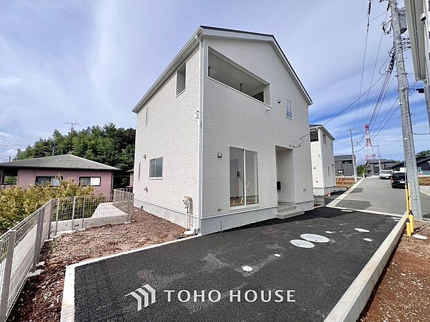 ここから始まる日常はご家族の大切な時間。だからこそ、ただ住むだけでなく、少しでも豊かで快適に、気持ち良く暮らしてほしい。そんな願いを込めて、皆様の住まい購入をどこよりも丁寧に全力でサポートいたします。