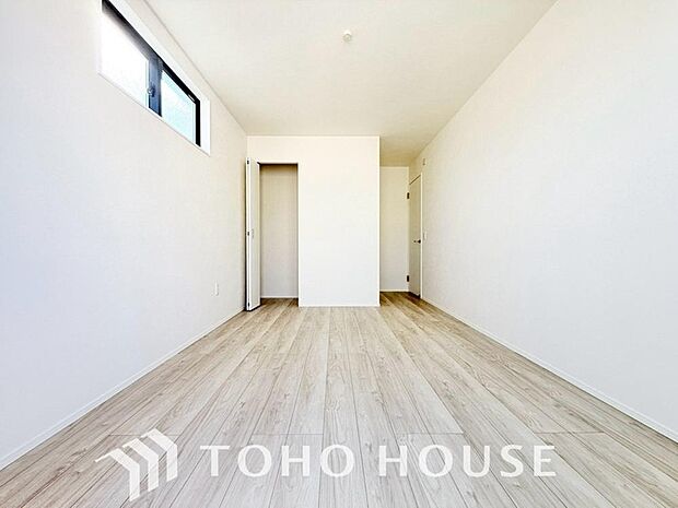 生活感を感じない空間では落ち着く事はできません。絶妙な雰囲気、配色、素材感を意識してコーディネート。