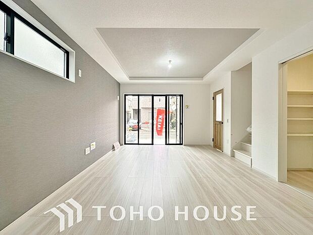 造りこんだ空間演出の妙が生み出す光と質のハーモニーはこの住宅のクオリティの良さを実感させてくれます。
