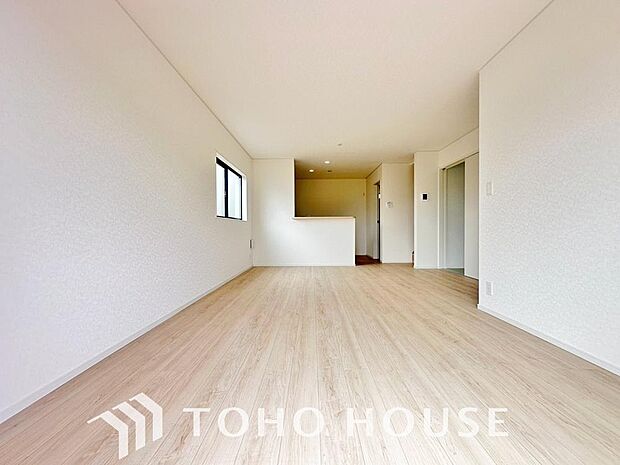 造りこんだ空間演出の妙が生み出す光と質のハーモニーはこの住宅のクオリティの良さを実感させてくれます。