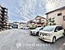 駐車場：敷地内の駐車場の空き状況や料金など、詳細はお気軽にお問い合わせください！ポータルサイトや自社ホームページから、皆様からのご連絡を心よりお待ちしております。最新の状況をご案内しますので、お気軽にどうぞ。