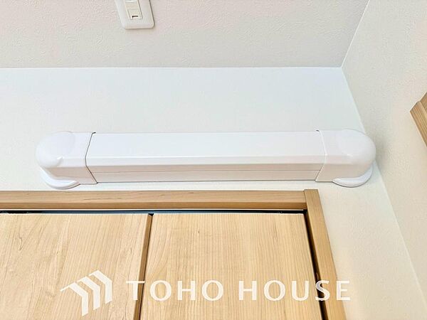 エアコン設置が難しい北部屋などに配管工事を先行して施工することでエアコン設置を可能にしてあります。