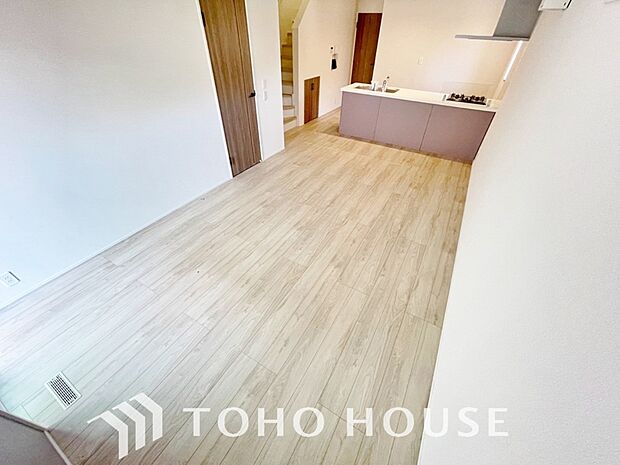 造りこんだ空間演出の妙が生み出す光と質のハーモニーはこの住宅のクオリティの良さを実感させてくれます。