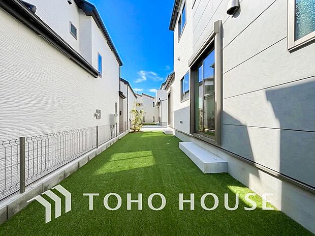 ここに住まう方々へ余すこと無く太陽の恵みを届けられるように計画・設計されております。