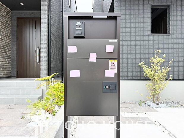 宅配物の受け取りが困難な共働き世帯や、ネットショッピング等をよく利用する方には便利な宅配ボックス。