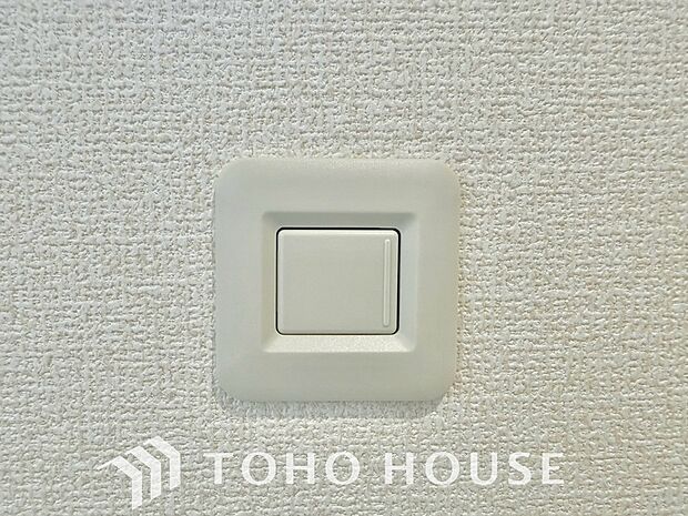 洗面室の洗濯機置場にはガスコンセントが標準装備されておりますので都市ガス用の衣類乾燥機が設置可能。