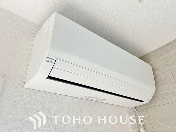 エアコンは空気を汚さず場所も取らないので、お部屋を広く使えます。設置工事などの初期費用がカットできるのは嬉しいですね。