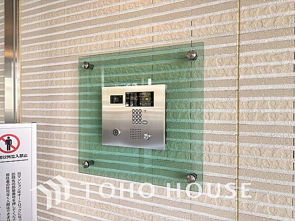 エントランスには、不審者の侵入を防ぐ、オートロックシステムを設置し、住まう方の安心と安全をしっかりと守ります。毎日の生活に、安らぎをもたらす、防犯・セキュリティ体制が整った、心地よい住空間が魅力です。