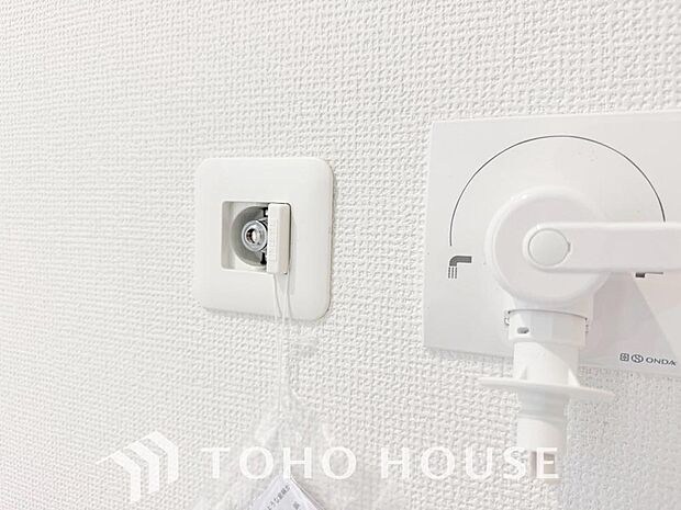 洗面室の洗濯機置場にはガスコンセントが標準装備されておりますので都市ガス用の衣類乾燥機が設置可能。