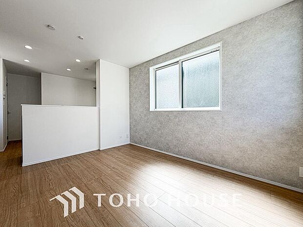 造りこんだ空間演出の妙が生み出す光と質のハーモニーはこの住宅のクオリティの良さを実感させてくれます。